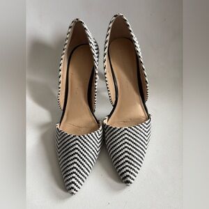 Banana Republic Black & White Chevron Pointed-Toe Heels